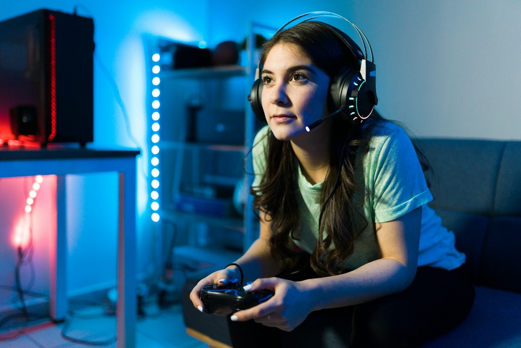 Minecraft Server Hosting for 10–100 Players: What You Need